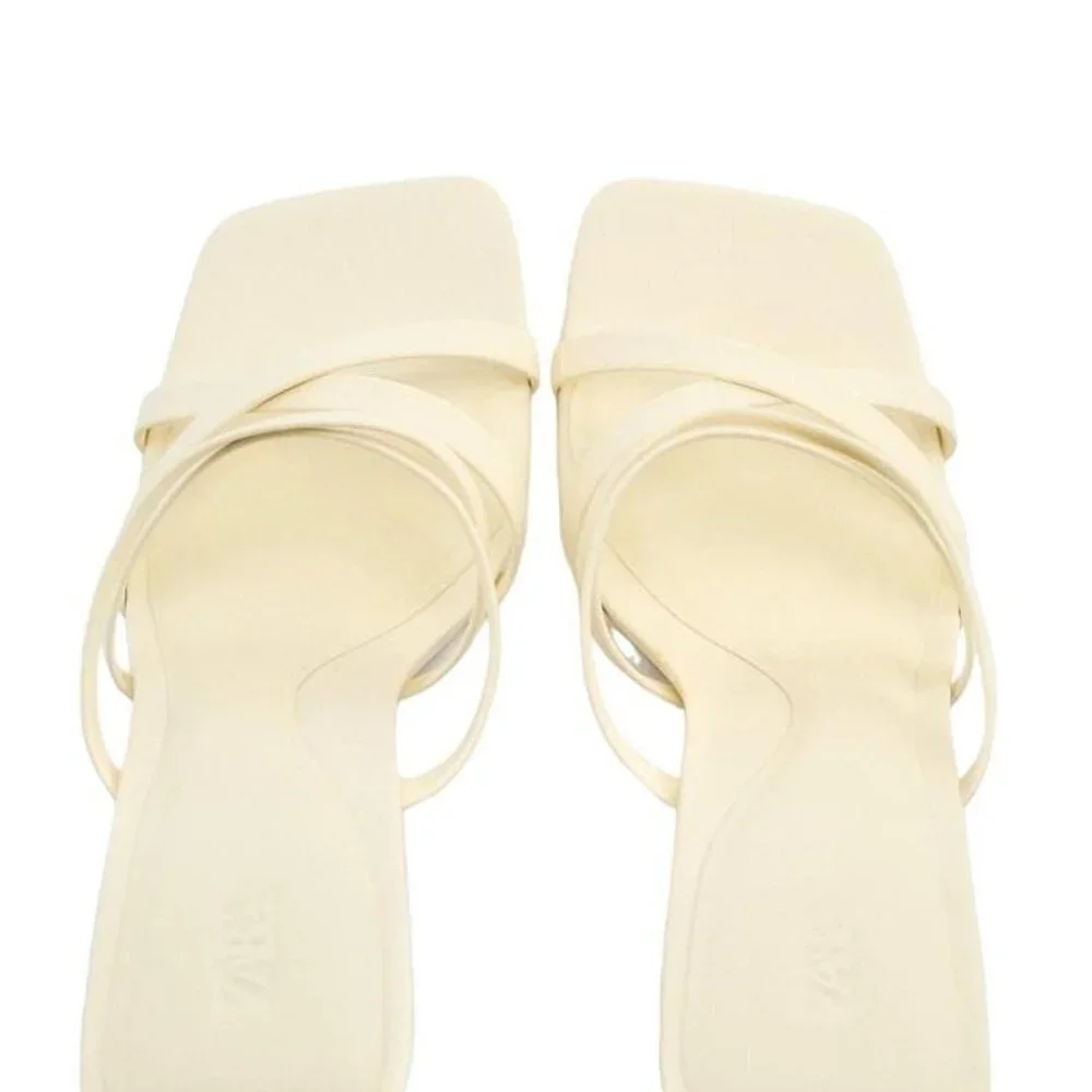 ZARA LEATHER STRAPPY HIGH-HEEL SANDALS ECRU WHITE SIZE 6.5 | 2303/010